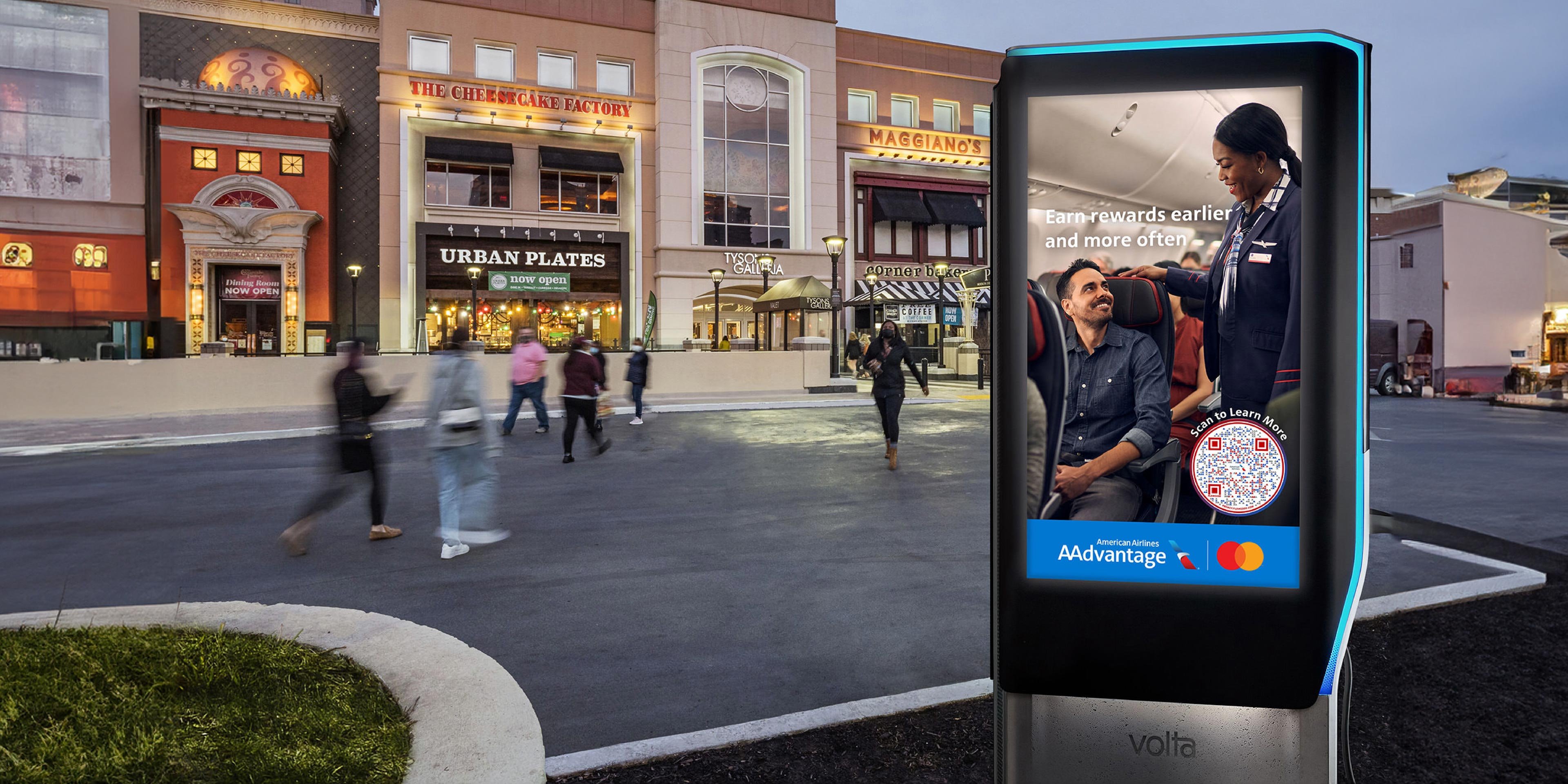 DOOH travel advertisement