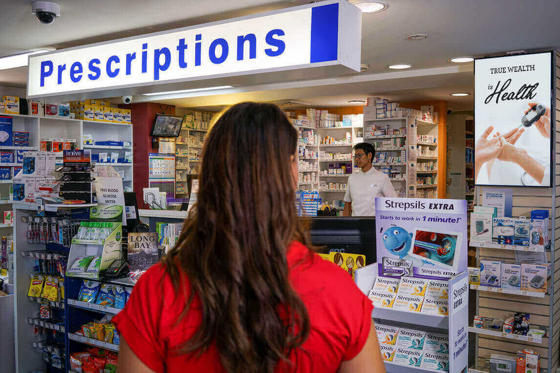 Tonic Media digital OOH screen in a pharmacy