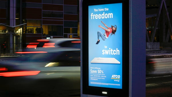 OUTFRONT DOOH Screen by a highway