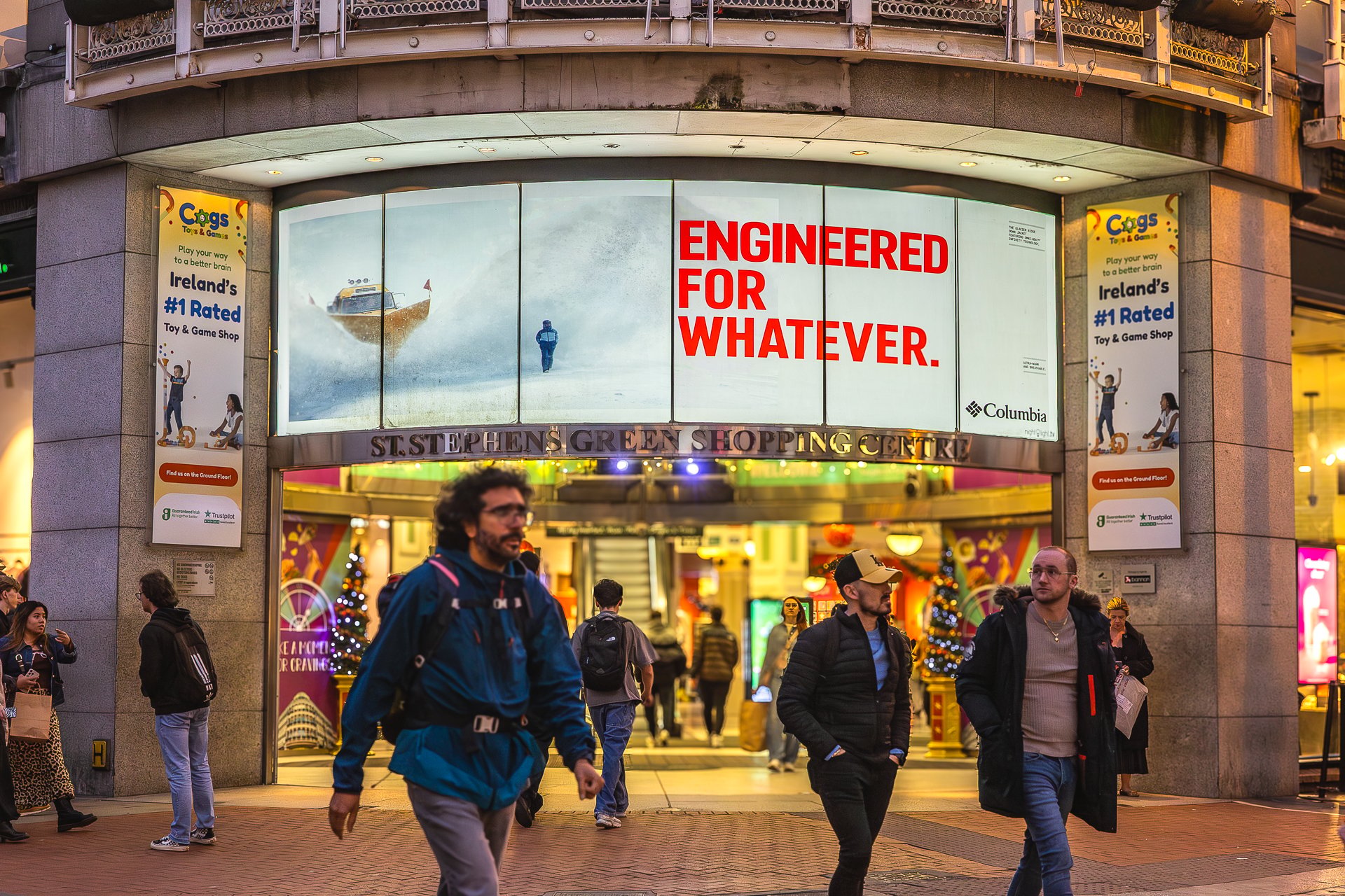 Columbia_DOOH Campaign engineered for whatever UK
