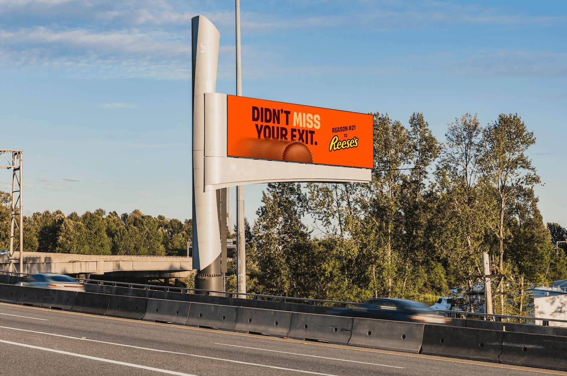 reeses-outdoor-ad