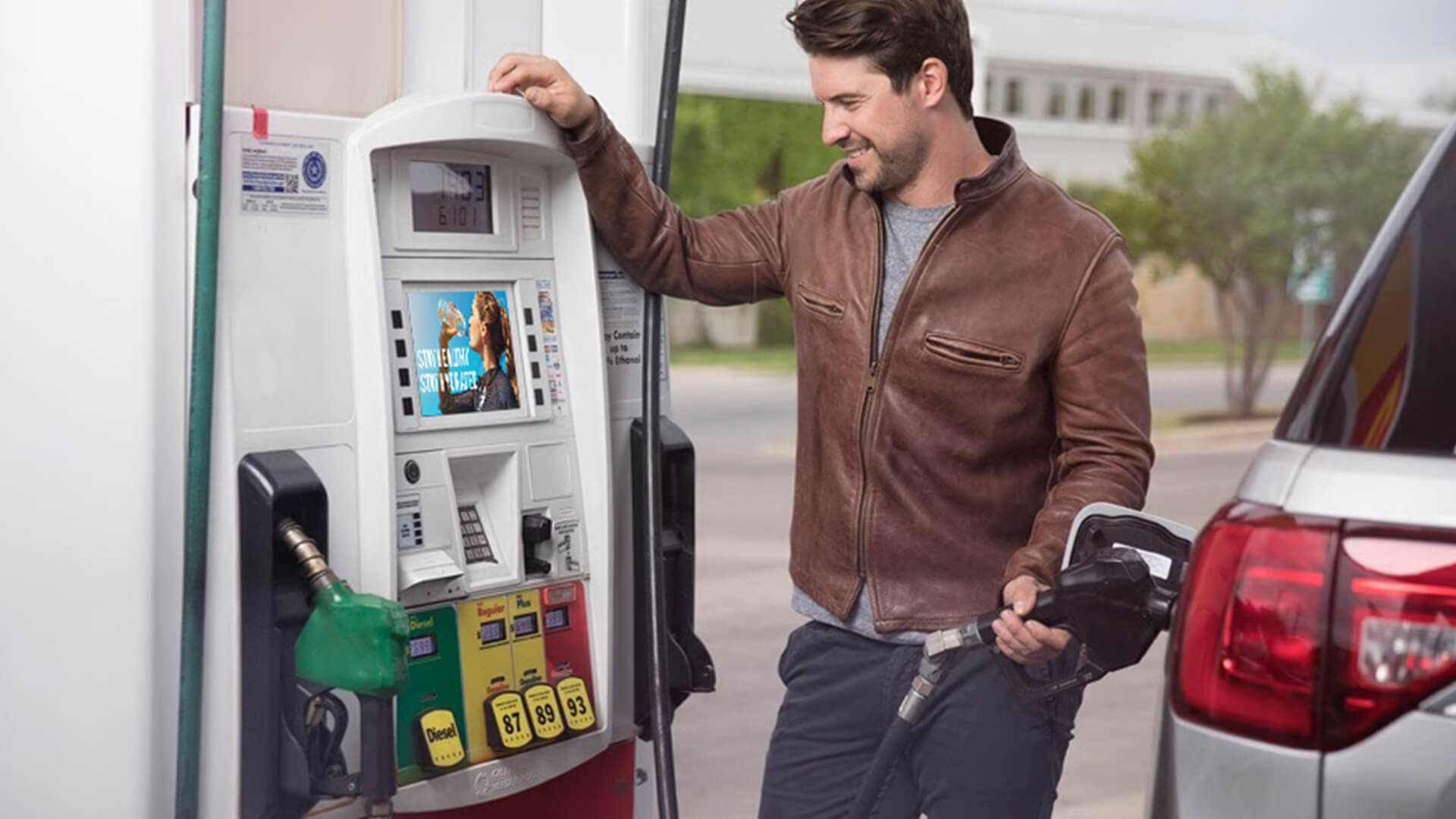 Gas pump point-of-purchase DOOH screen at Gas Station