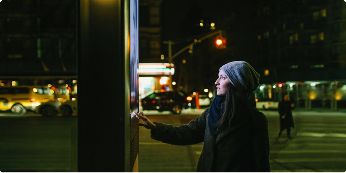 interactive out-of-home advertising (DOOH) screen