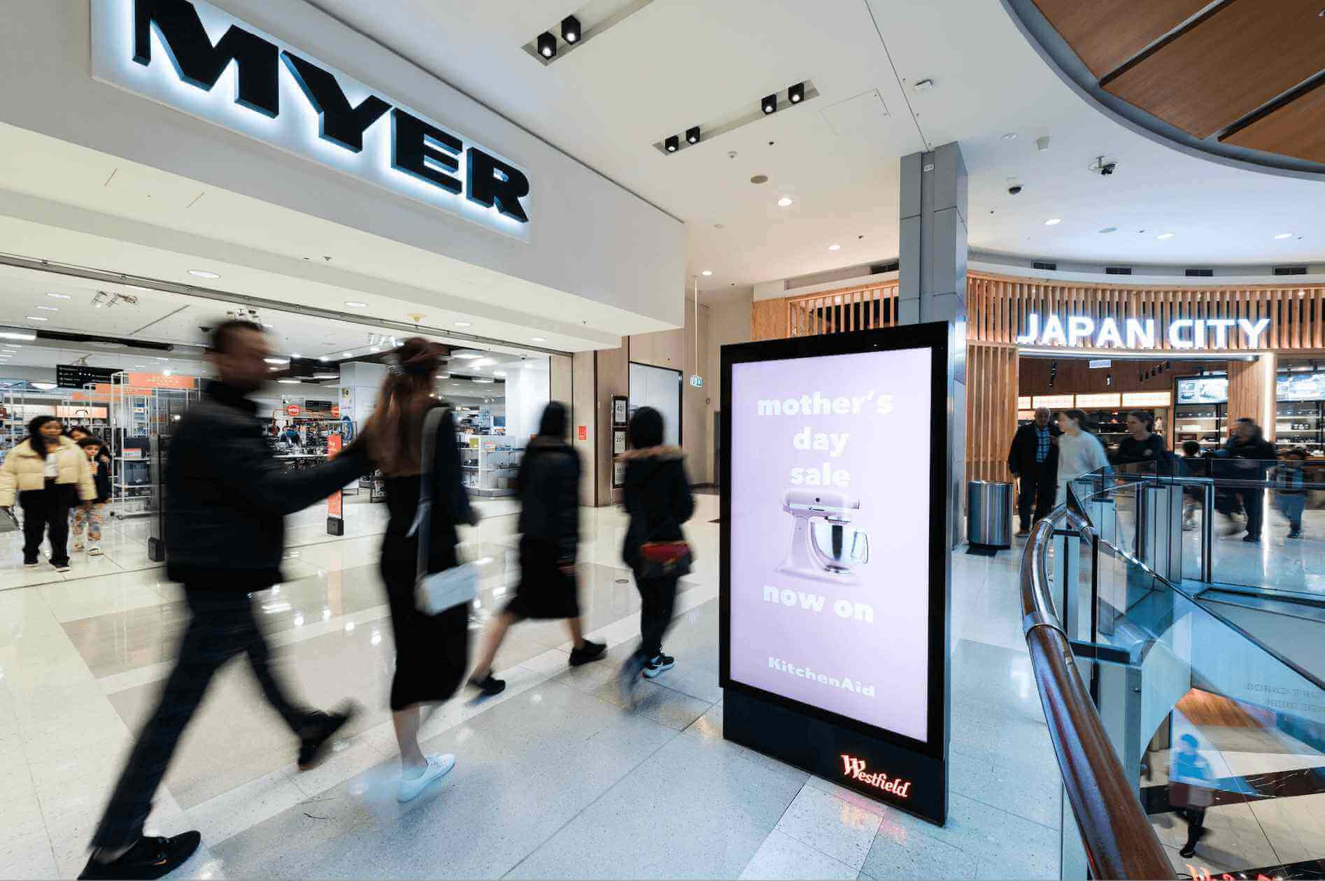mothers-day-mall-dooh