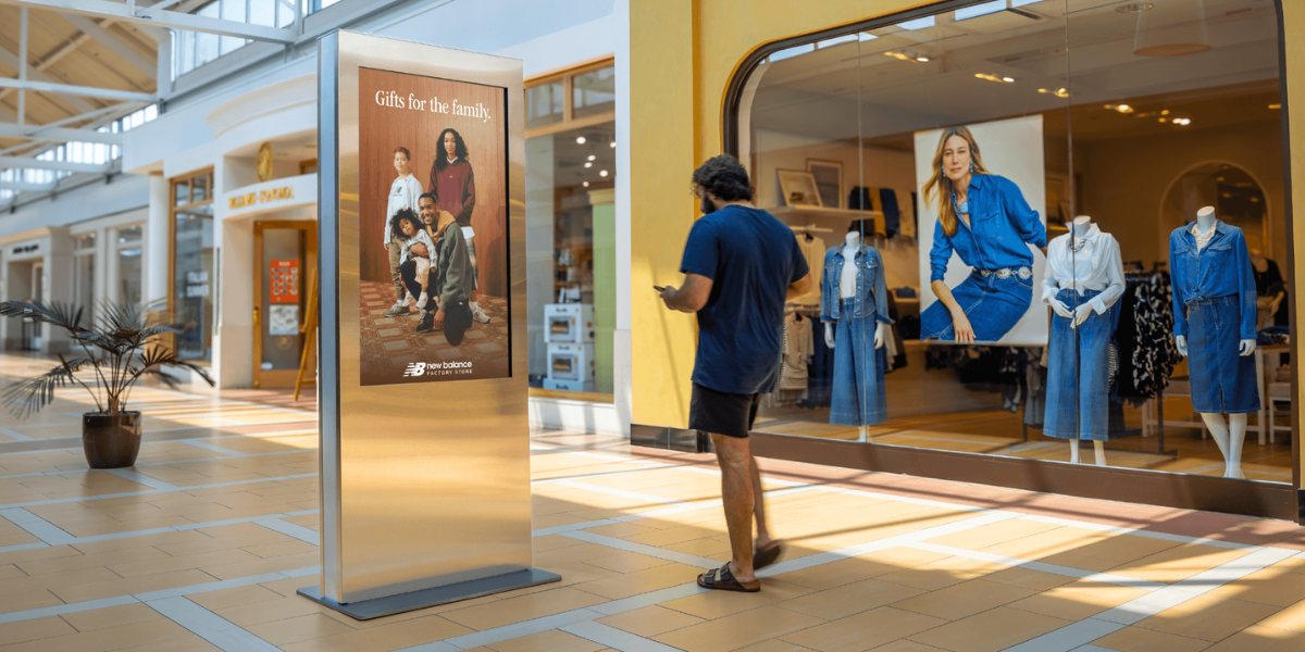 DOOH exposure in shopping mall