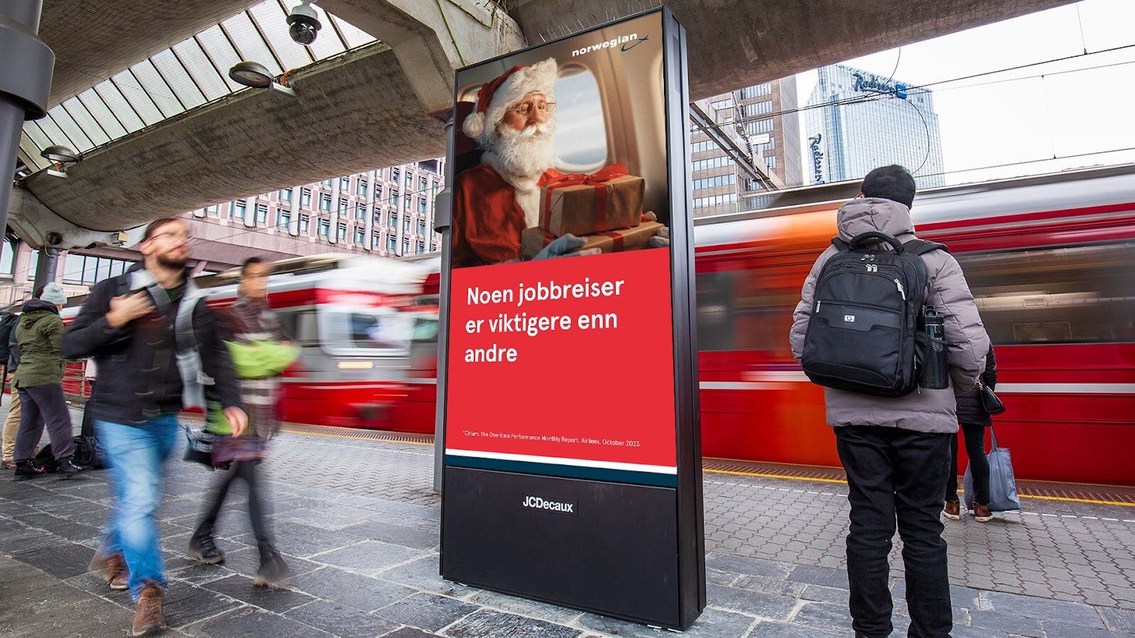 Norwegian Airline's DOOH Campaign Targets Business Travelers