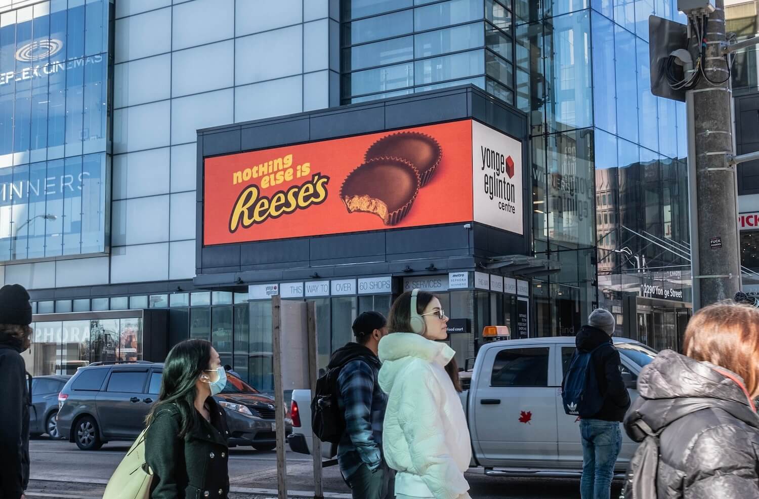Reeses-dooh-outdoor-ad