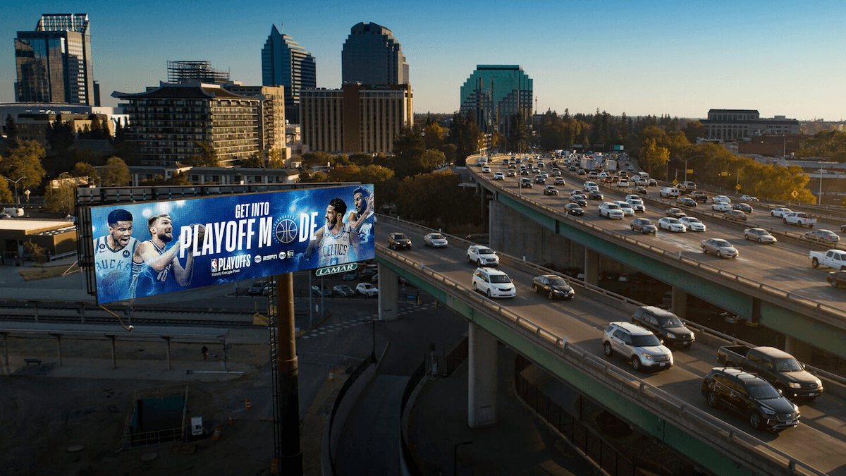 dooh dynamic creative campaigns screens and media