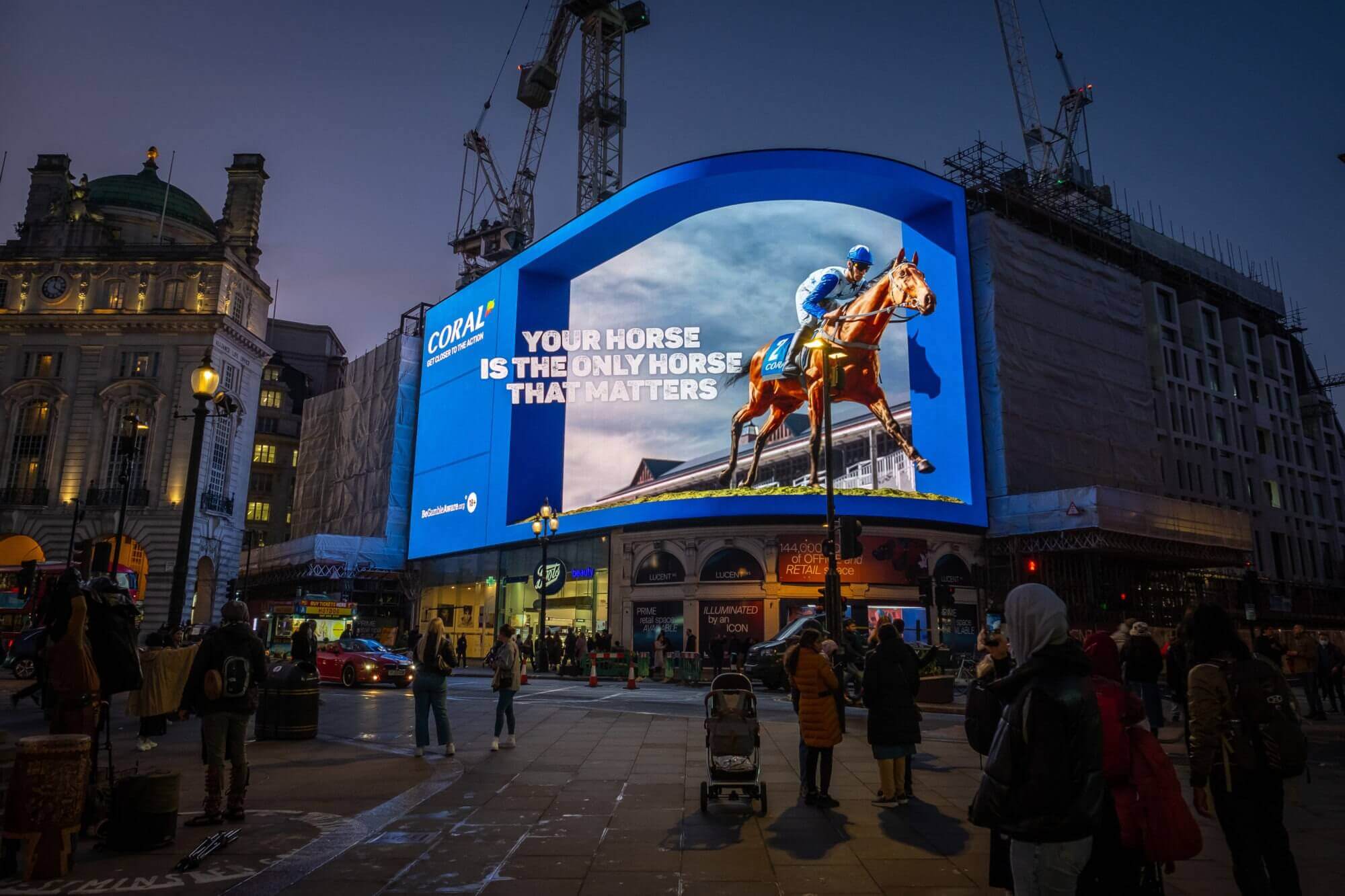 Creative-3d-out-of-home-advertising