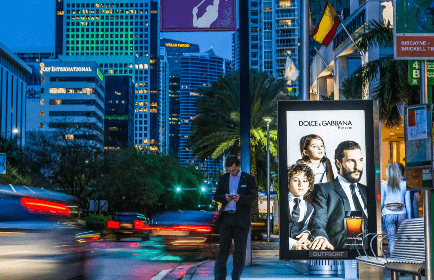 miami outfront - bus shelters