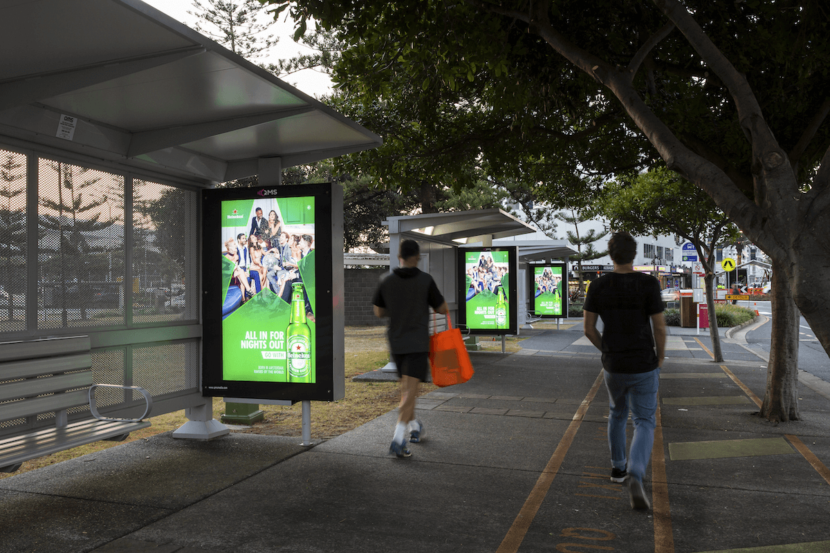 screens attract consumer bus shelters