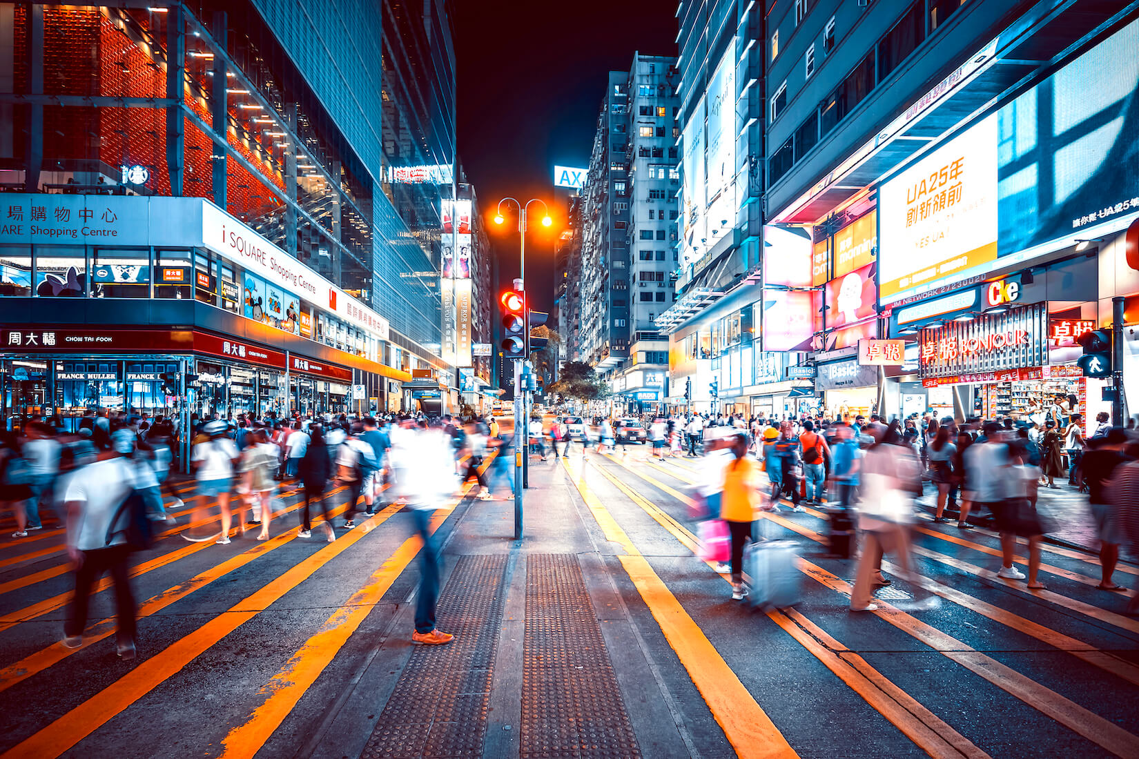 How effective are billboard ads in the digital age? A look at DOOH vs. static billboards