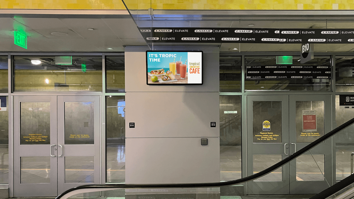 tropicsmoothie-denvergatedisplay screens